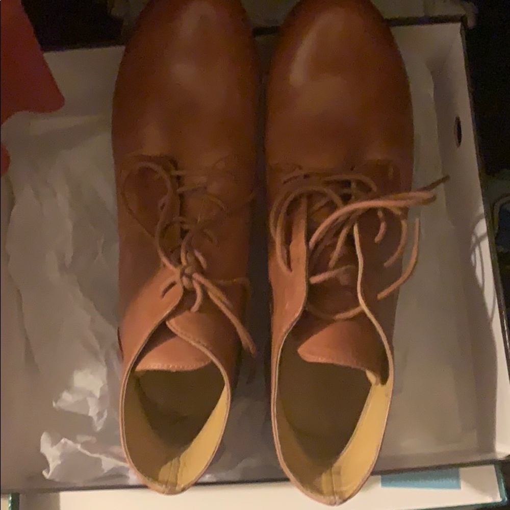 Chocolat Blu ankle boots, sz 9, new